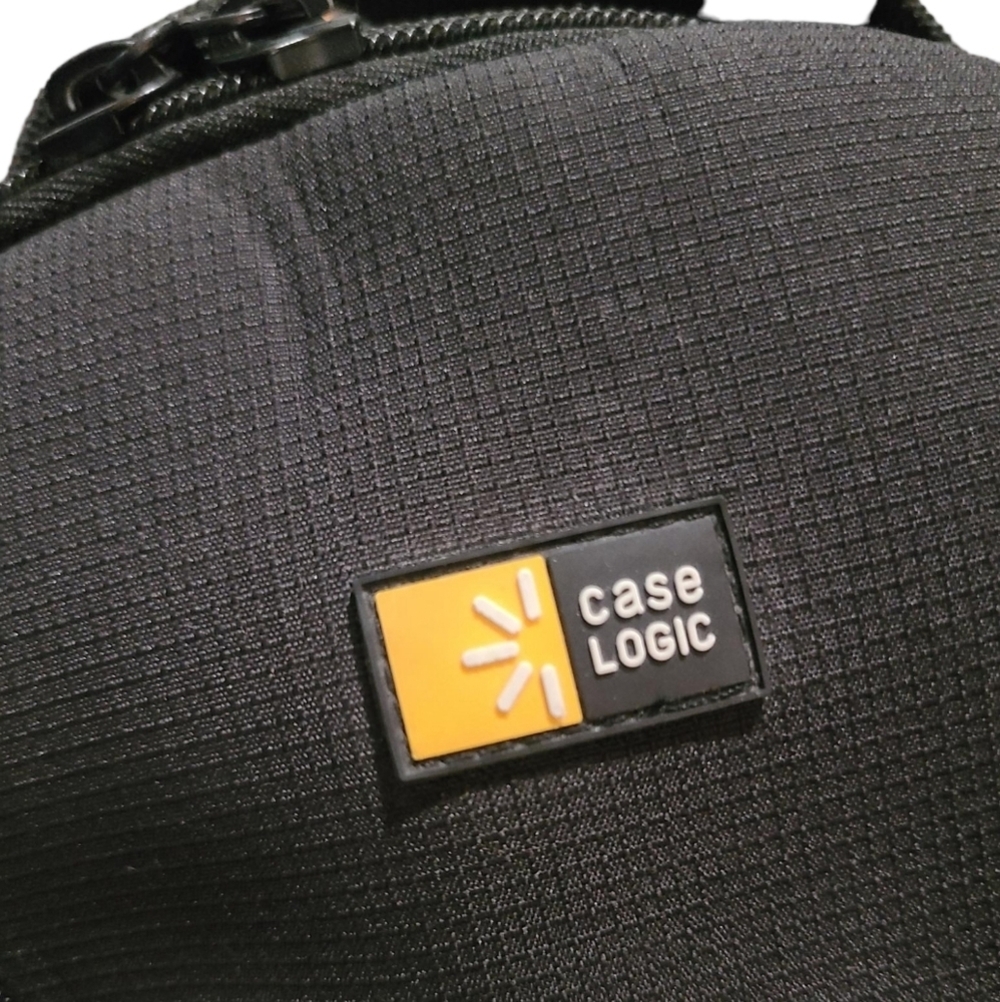 CASE LOGIC zippered camera bag - Picture 4 of 13